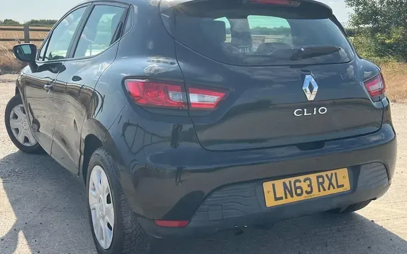 Used Renault Clio Expression 73 HP (53 kW) 2015 Hatchback