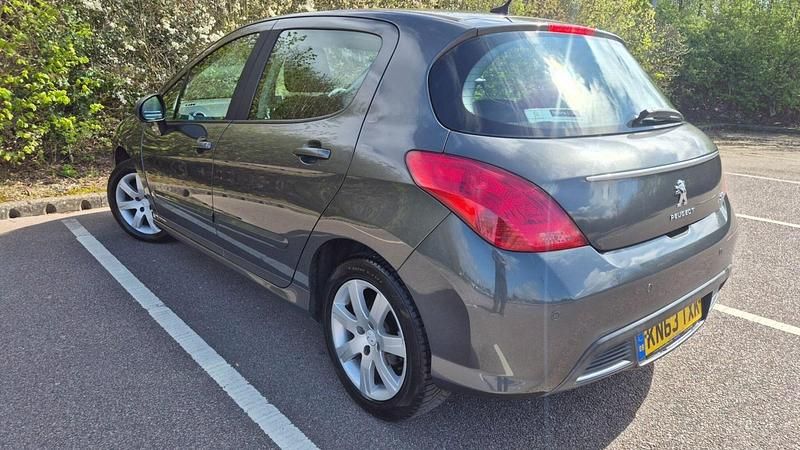 Used Peugeot 308 Active 92 HP (67 kW) 2013 Grey Hatchback