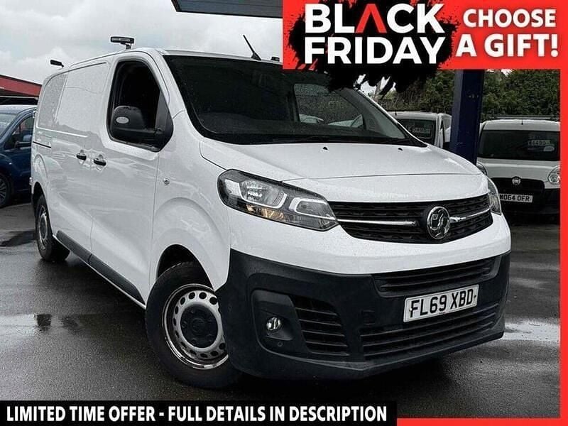 White Used 2019 Vauxhall Vivaro Edition Van | £11,595 (Fair price) - Image 1/4