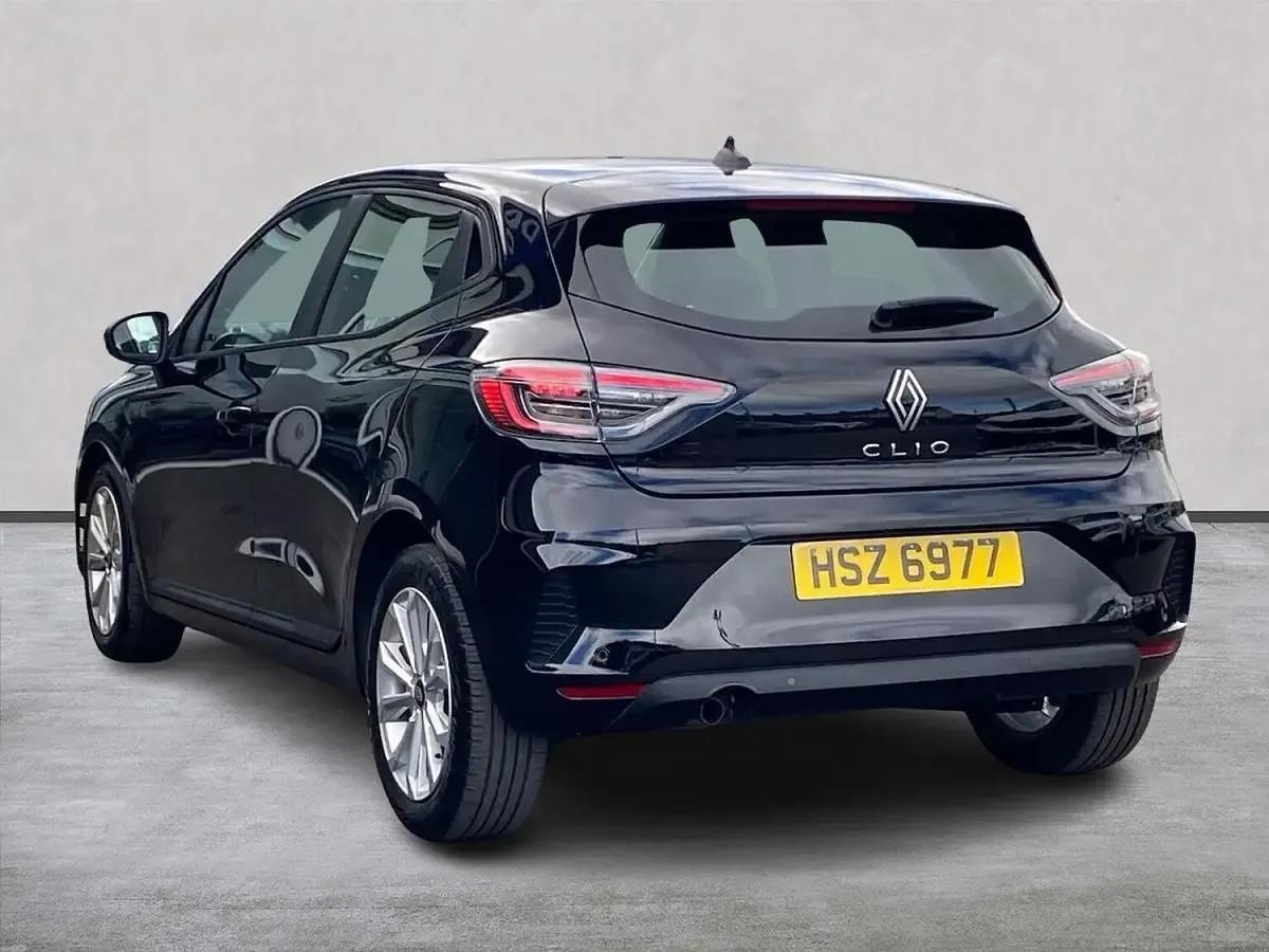 Used Renault Clio Evolution 90 HP (66 kW) 2024 Black Hatchback