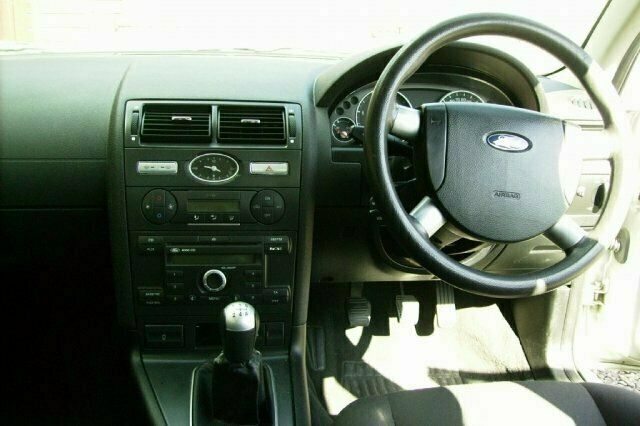 Used Ford Mondeo 2004 Hatchback