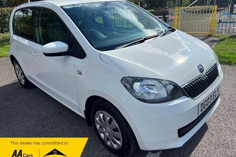 White Used 2013 Skoda Citigo SE Hatchback | £3,490 (Fair price) - Image 1/1