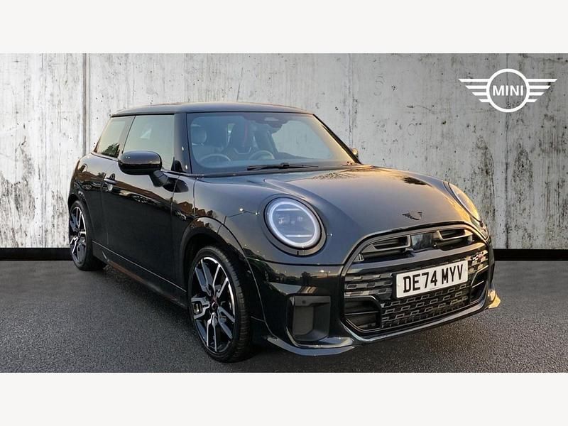 Used Mini Cooper S Hatch 201 HP (147 kW) 2024 Black Hatchback