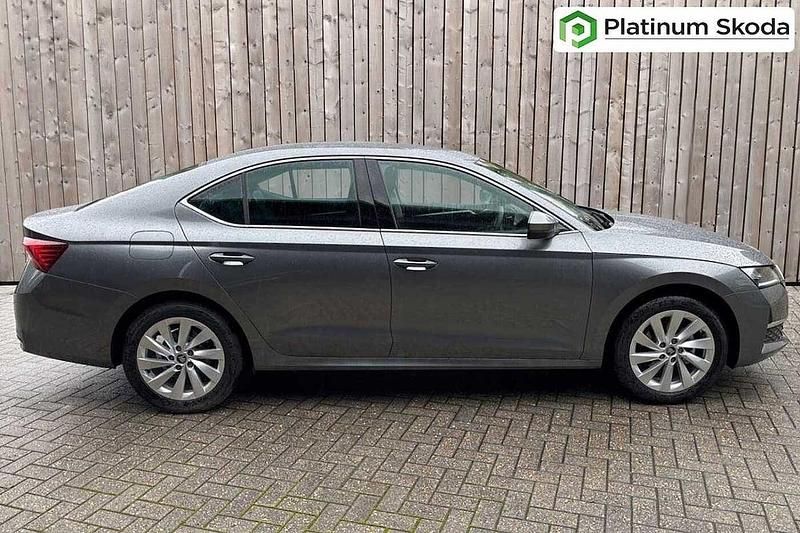 Used Skoda Octavia SE L 110 HP (80 kW) 2025 Graphite grey metallic Hatchback