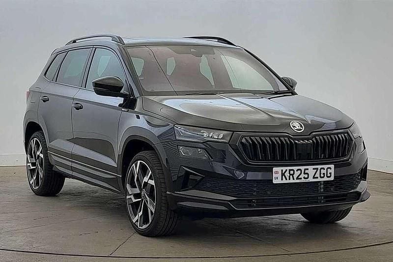 Black magic pearl effect Used 2025 Skoda Karoq SportLine SUV | £29,995 (Fair price) - Image 1/3