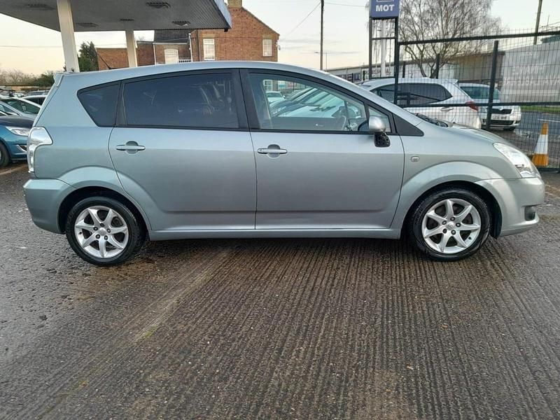 Used Toyota Corolla Verso SR 2008 Silver MPV