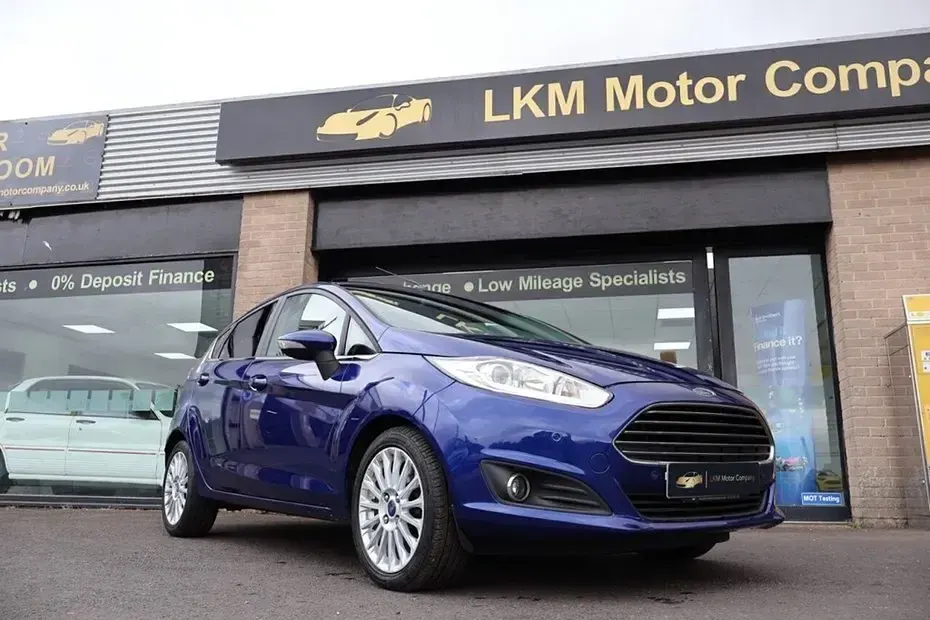 Used Ford Fiesta Titanium 75 HP (55 kW) 2015 Hatchback