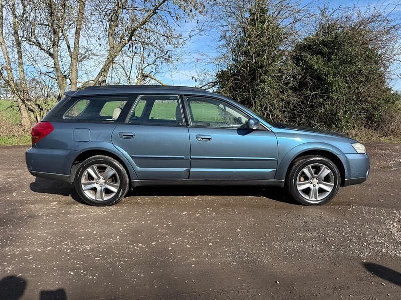 Used Subaru Outback 2005 Blue Estate