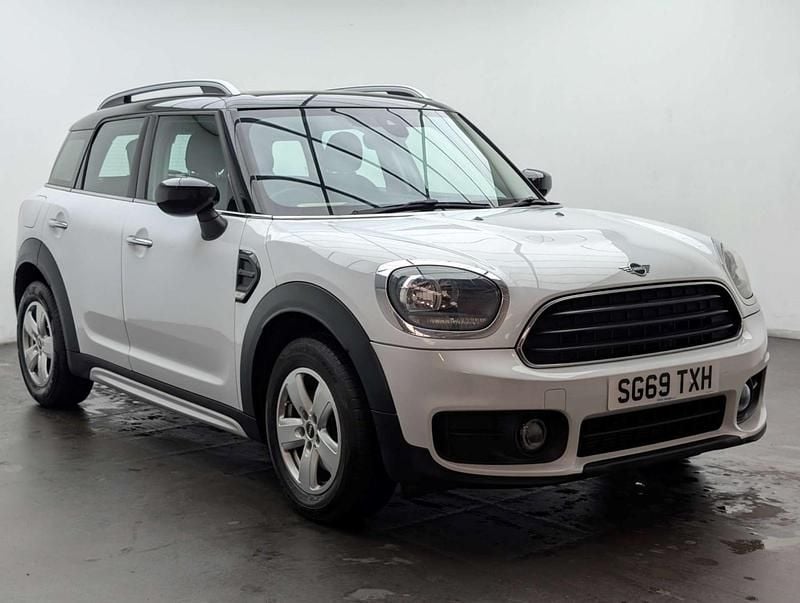 Used Mini Cooper Countryman Classic 136 HP (100 kW) 2019 White SUV