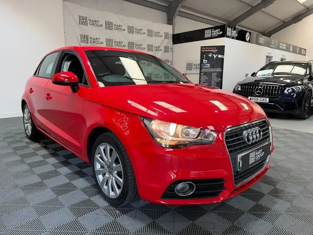 Begagnad Audi A1 Sport 122 HK (89 kW) 2014 Röd Halvkombi