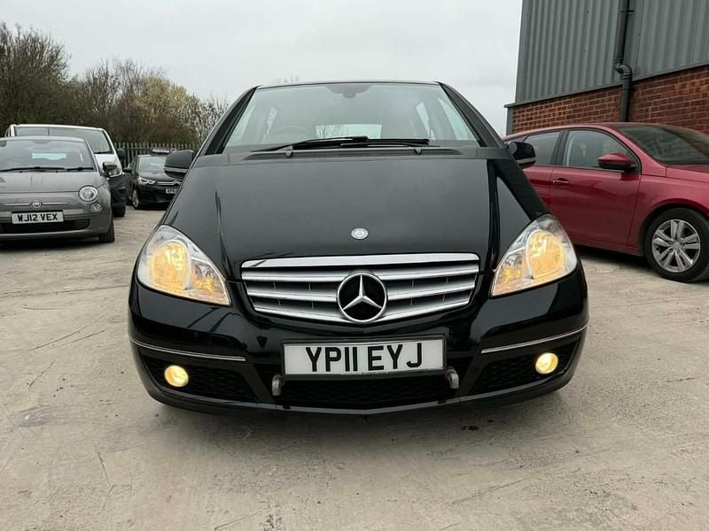 Used Mercedes A160 Avantgarde 2011 Black Hatchback