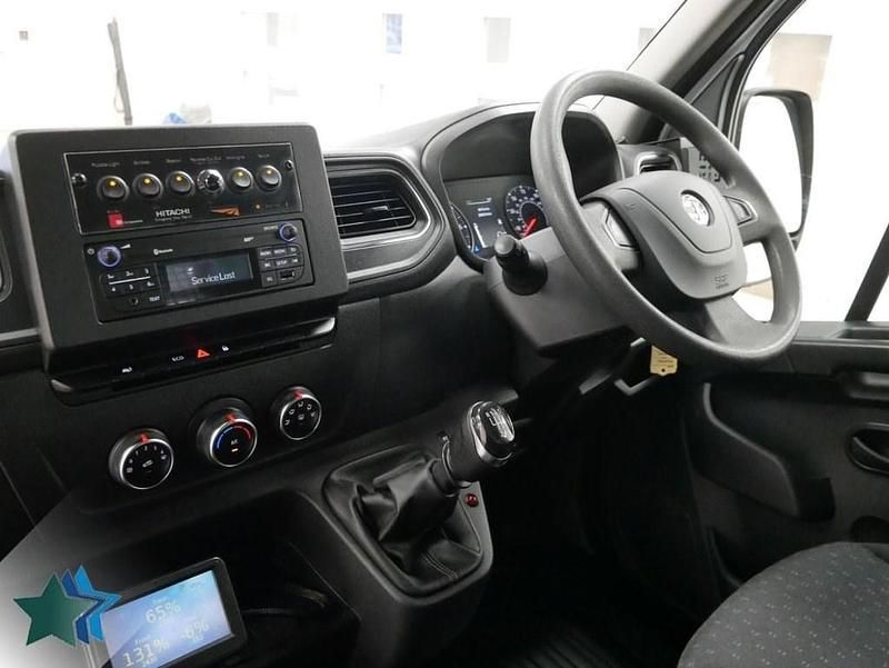 Used Vauxhall Movano 130 HP (95 kW) 2020 White