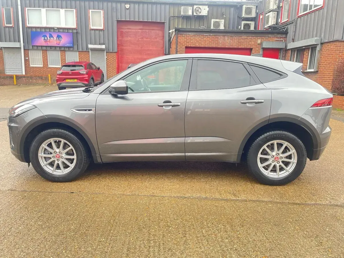 Used Jaguar E-Pace R-Dynamic 150 HP (110 kW) 2019 Grey SUV
