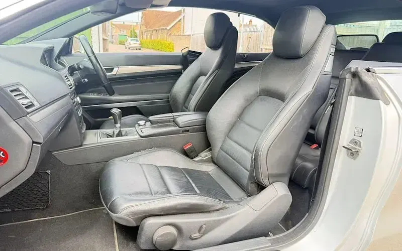 Used Mercedes E220 AMG 170 HP (125 kW) 2015 Silver Cabriolet