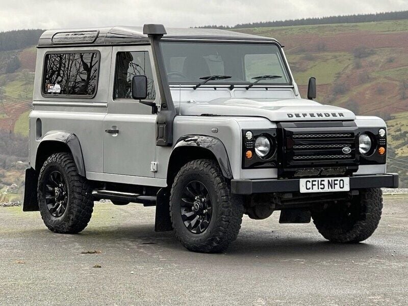 Silver Used 2015 Land Rover Defender SUV | £30,999 (Super price) - Image 1/4