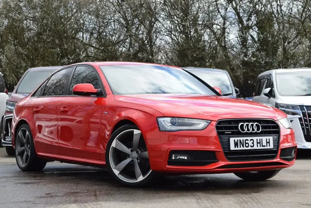 Used Audi A4 Black Edition 150 HP (110 kW) 2013 Red Sedan