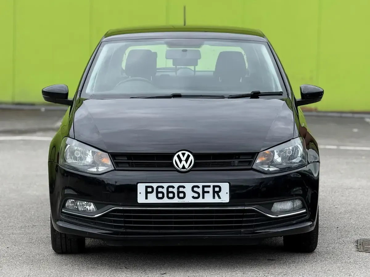 Używany VW Polo SE 2015 Czarny Hatchback