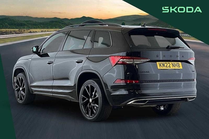 Used Skoda Kodiaq SportLine 200 HP (147 kW) 2022 Black magic pearl effect SUV