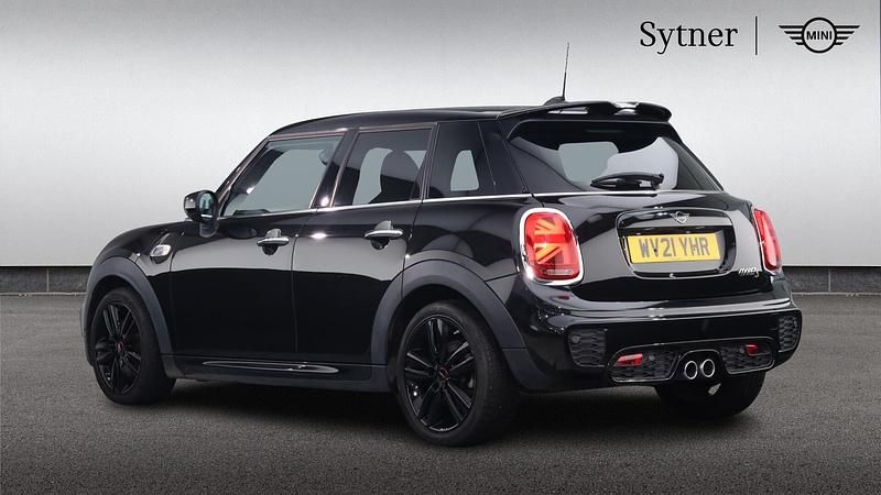 Used Mini Cooper S Hatch 189 HP (139 kW) 2021 Midnight black Hatchback