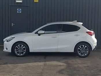 Used Mazda 2 Inclusive 90 HP (66 kW) 2019 White Hatchback