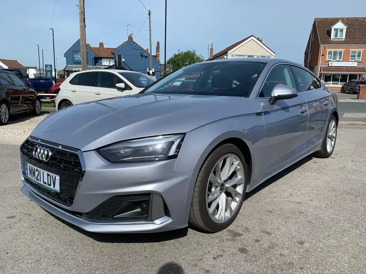 Used Audi A5 Sportback Sport 190 HP (139 kW) 2021 Silver Hatchback