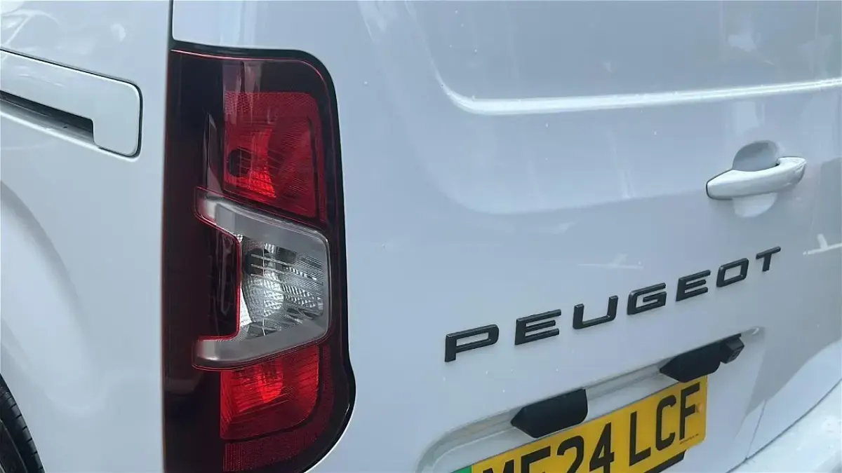 Used Peugeot E-Partner 98 kW (134 HP) 2024 White MPV