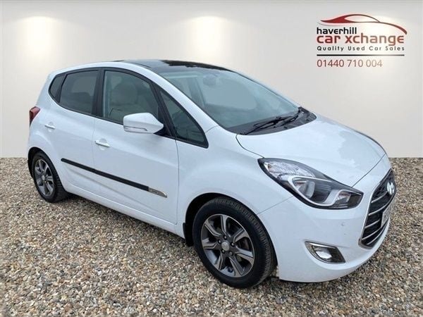 White Used 2016 Hyundai ix20 Premium Hatchback | £5,995 (Fair price) - Image 1/1