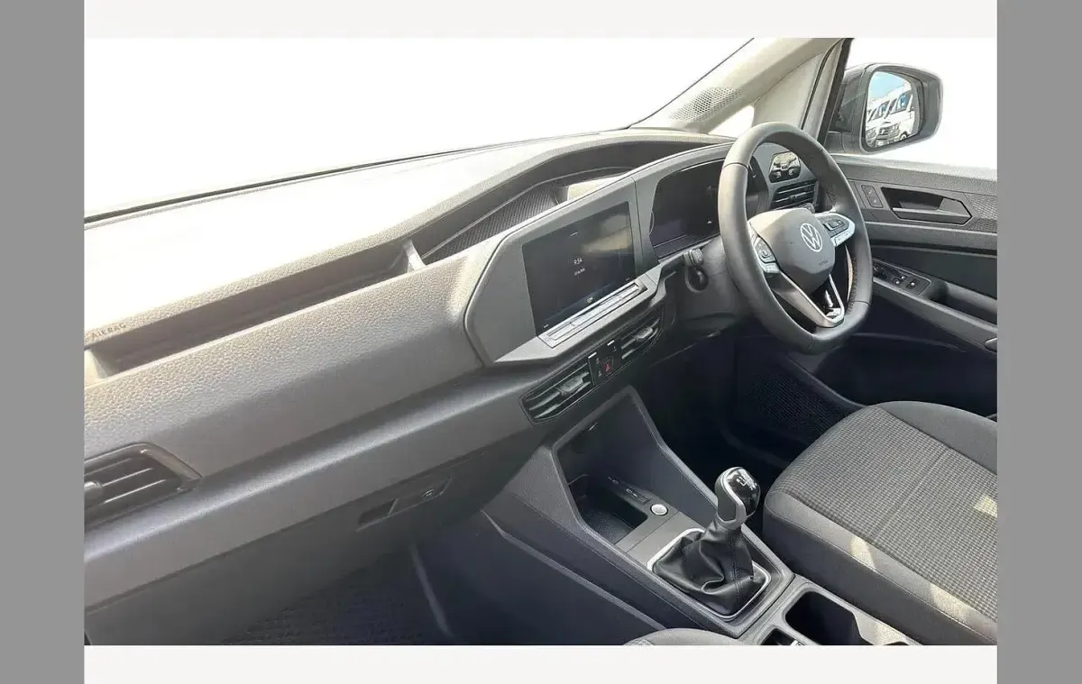 New VW Caddy Business 101 HP (74 kW) 2026 White MPV