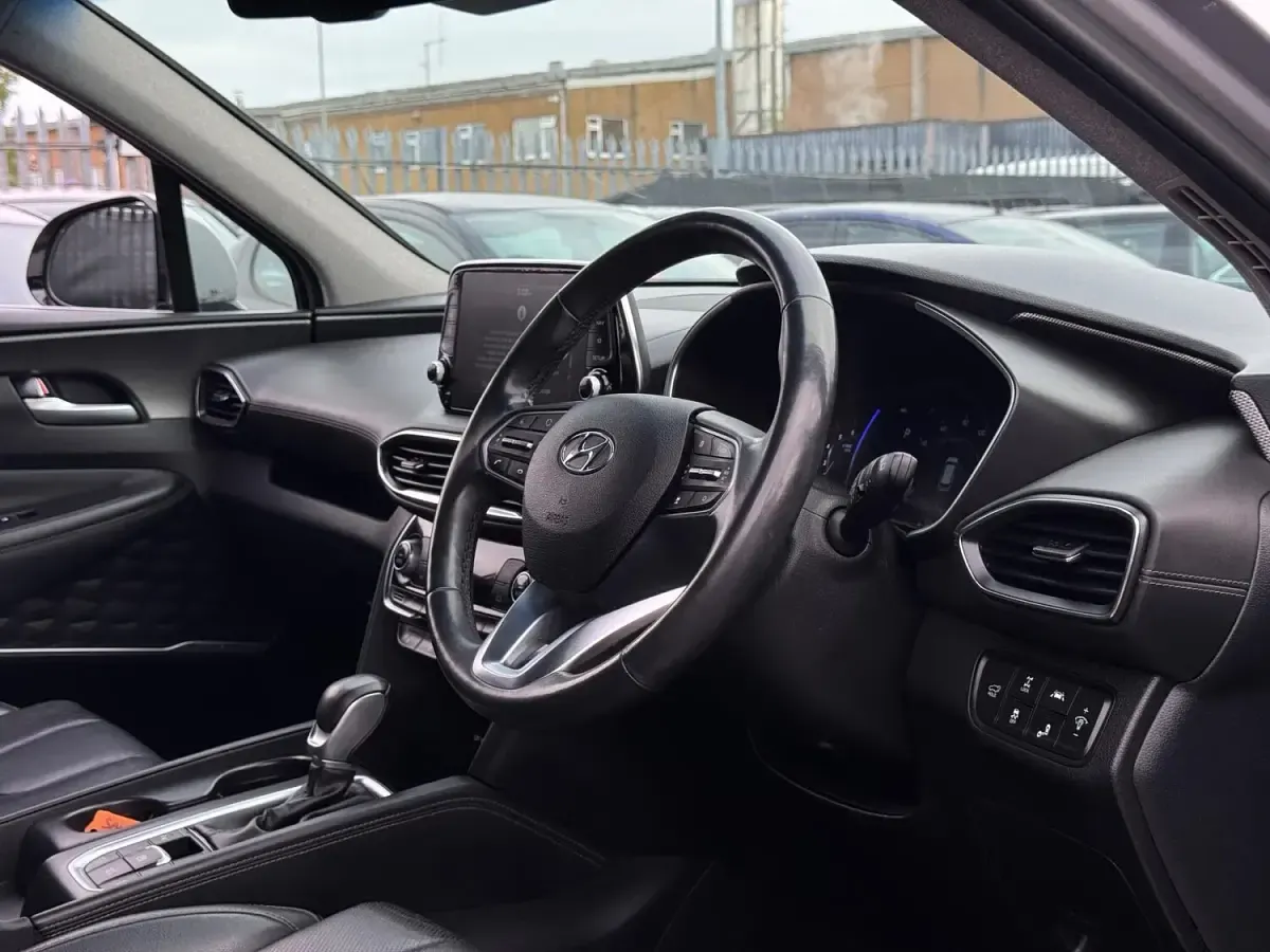 Used Hyundai Santa Fe Premium SE 200 HP (147 kW) 2019 Silver SUV