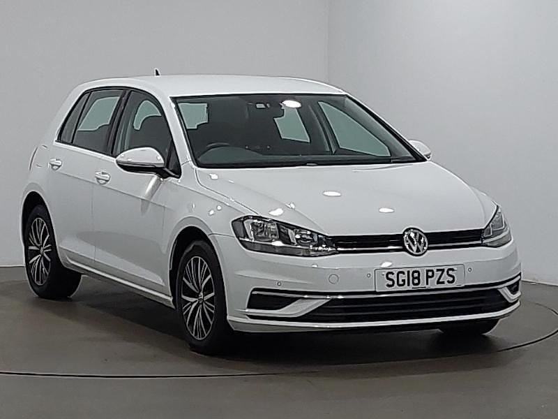 White Used 2018 VW Golf VII SE Hatchback | £11,698 (Fair price) - Image 1/4