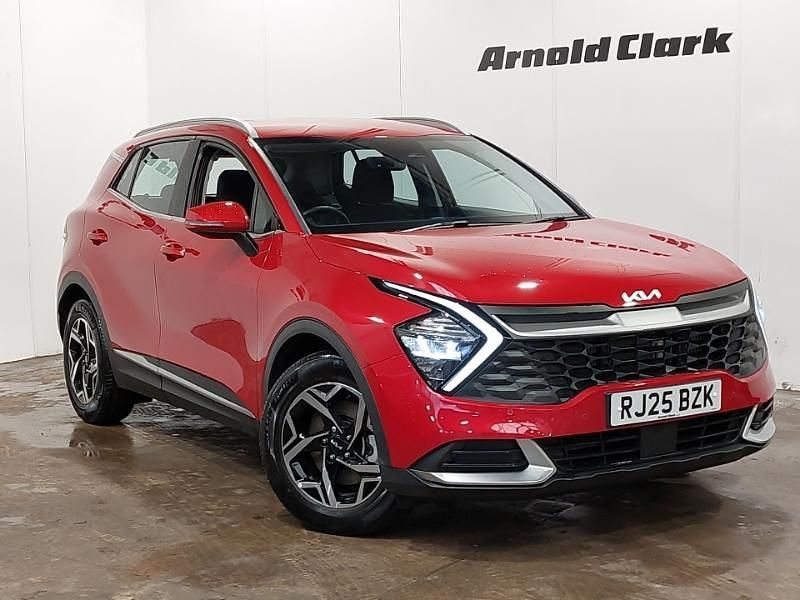 Red Used 2025 Kia Sportage SUV | £23,798 (Good price) - Image 1/4