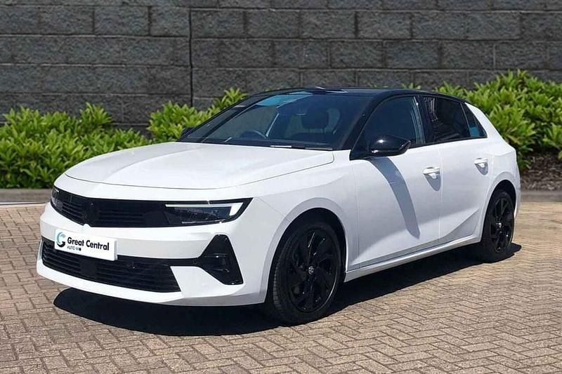 New Vauxhall Astra GSe 136 HP (100 kW) 2025 White Hatchback