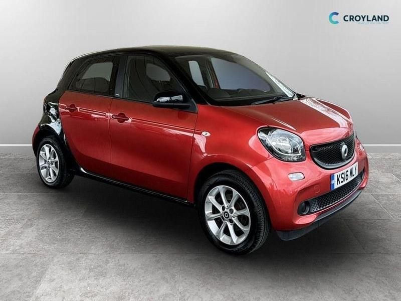 Used Smart ForFour Passion 71 HP (52 kW) 2016 Red Hatchback