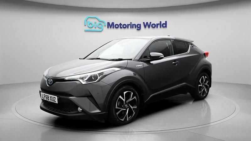 Used Toyota C-HR Design 121 HP (88 kW) 2018 SUV