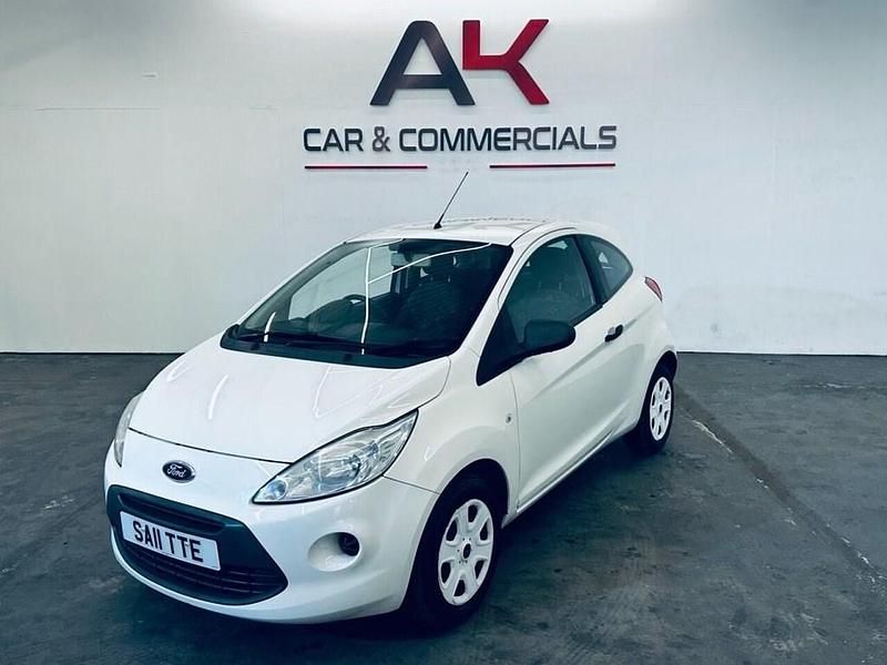 Used Ford Ka Studio 69 HP (50 kW) 2011 White Hatchback