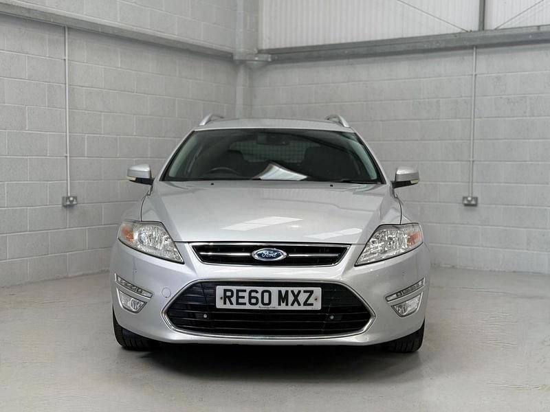 Used Ford Mondeo Titanium 140 HP (102 kW) 2011 Silver Estate