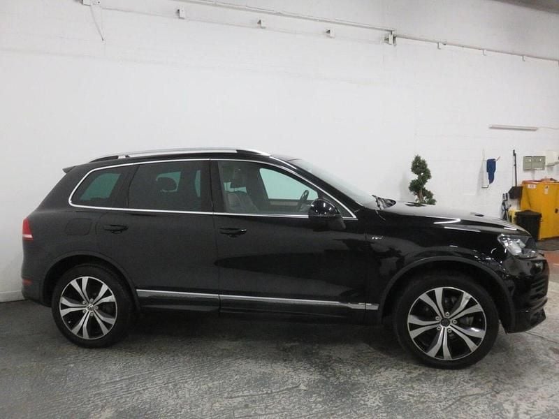 Used VW Touareg R-line 245 HP (180 kW) 2014 Black SUV