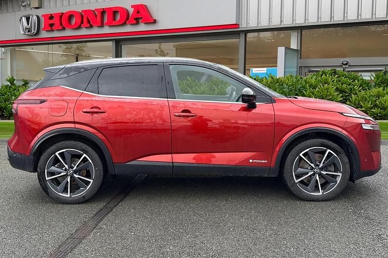 Used Nissan Qashqai Tekna 190 HP (139 kW) 2023 Red SUV