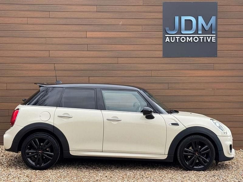 Used Mini Cooper Hatch 2019 White Hatchback