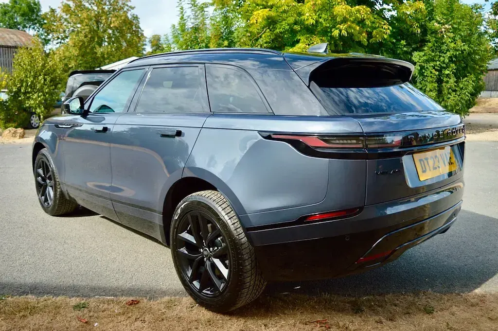 Used Land Rover Range Rover Velar SE Dynamic 204 HP (150 kW) 2023 Blue SUV