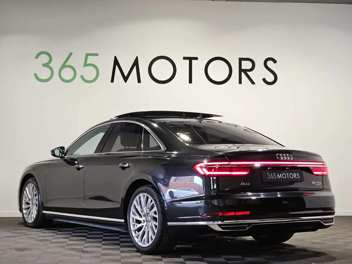 Used Audi A8 Advanced 286 HP (210 kW) 2018 Grey Sedan