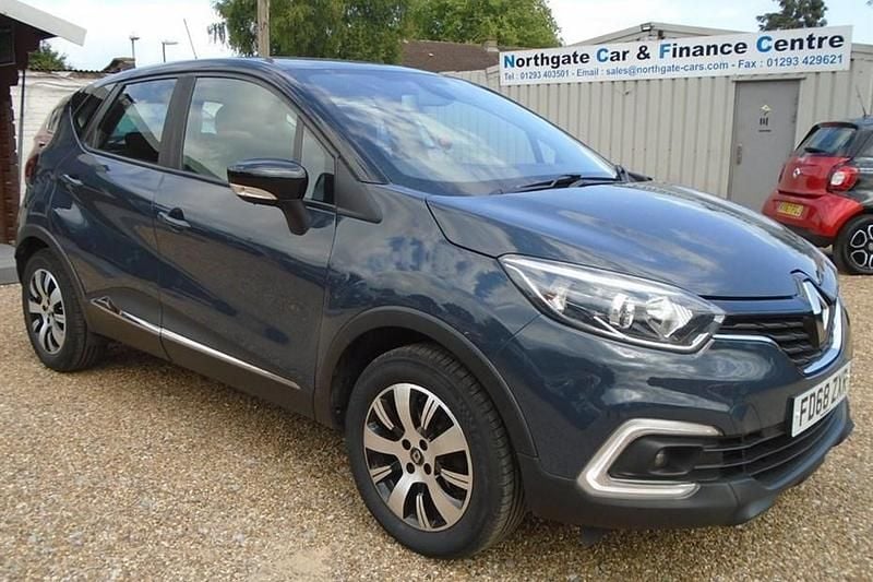Blue/black Used 2019 Renault Captur Play SUV | £8,495 (Fair price) - Image 1/1
