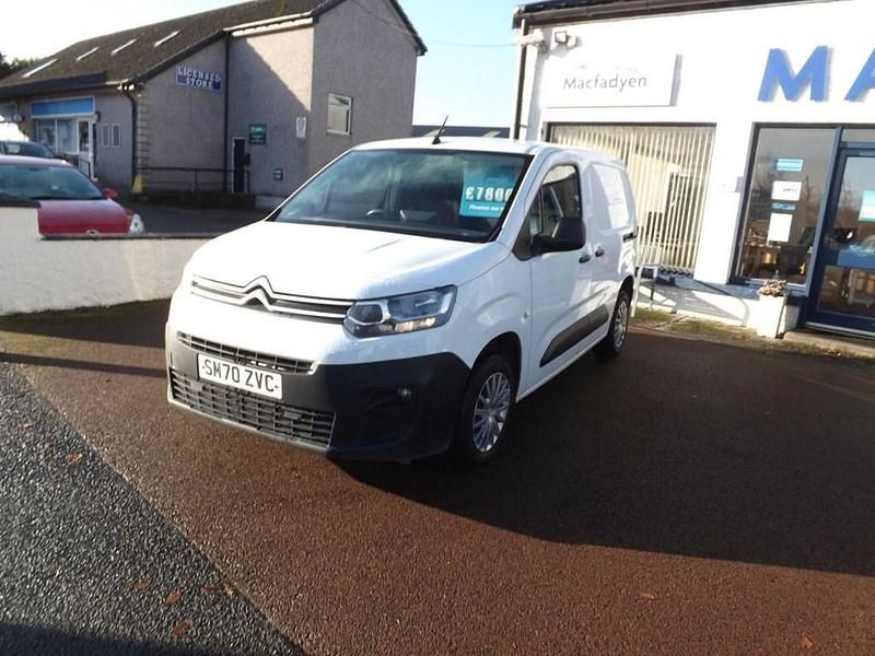 Used Citroën Berlingo 75 HP (55 kW) 2021 White MPV