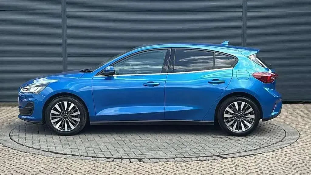 Used Ford Focus Titanium X 153 HP (112 kW) 2023 Blue Hatchback