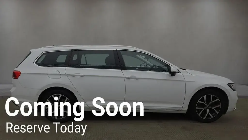 Used VW Passat SEL 150 HP (110 kW) 2021 White Estate