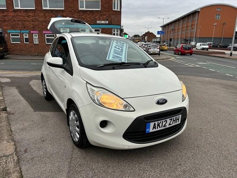 Used Ford Ka S 69 HP (50 kW) 2012 White Hatchback