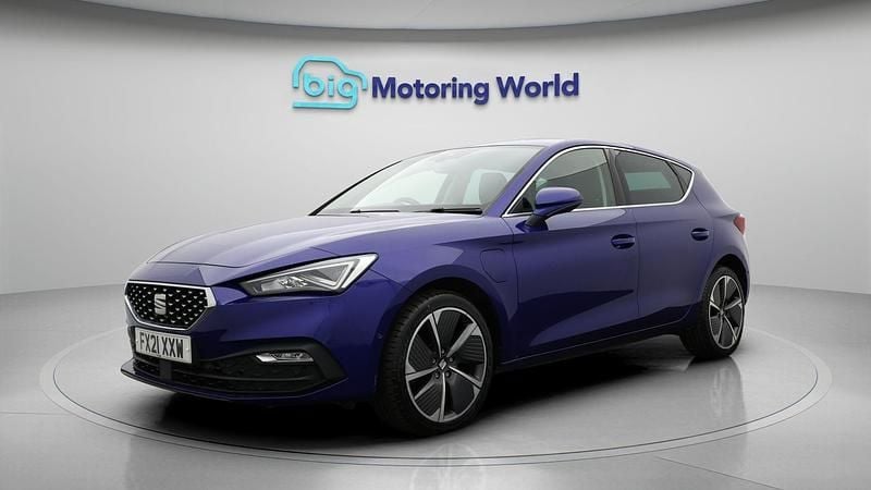 Used Seat Leon XCELLENCE Lux 204 HP (150 kW) 2021 Blue Hatchback