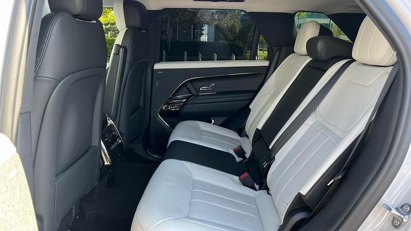 Second-hand Land Rover Range Rover Sport SE Dynamic 460 CP (338 kW) 2024 Gri SUV