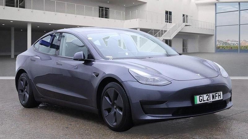 Grey Used 2021 Tesla Model 3 Standard Range Sedan | £15,490 (Fair price) - Image 1/2