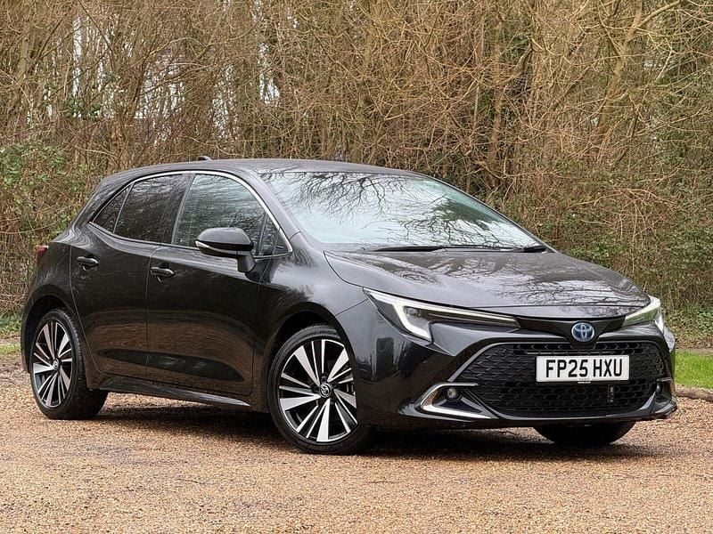 Usado Toyota Corolla Design 140 HP (102 kW) 2025 Preto Citadino